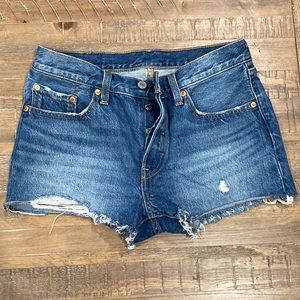 Levi’s 501 Jean Shorts (W27, Medium Wash)